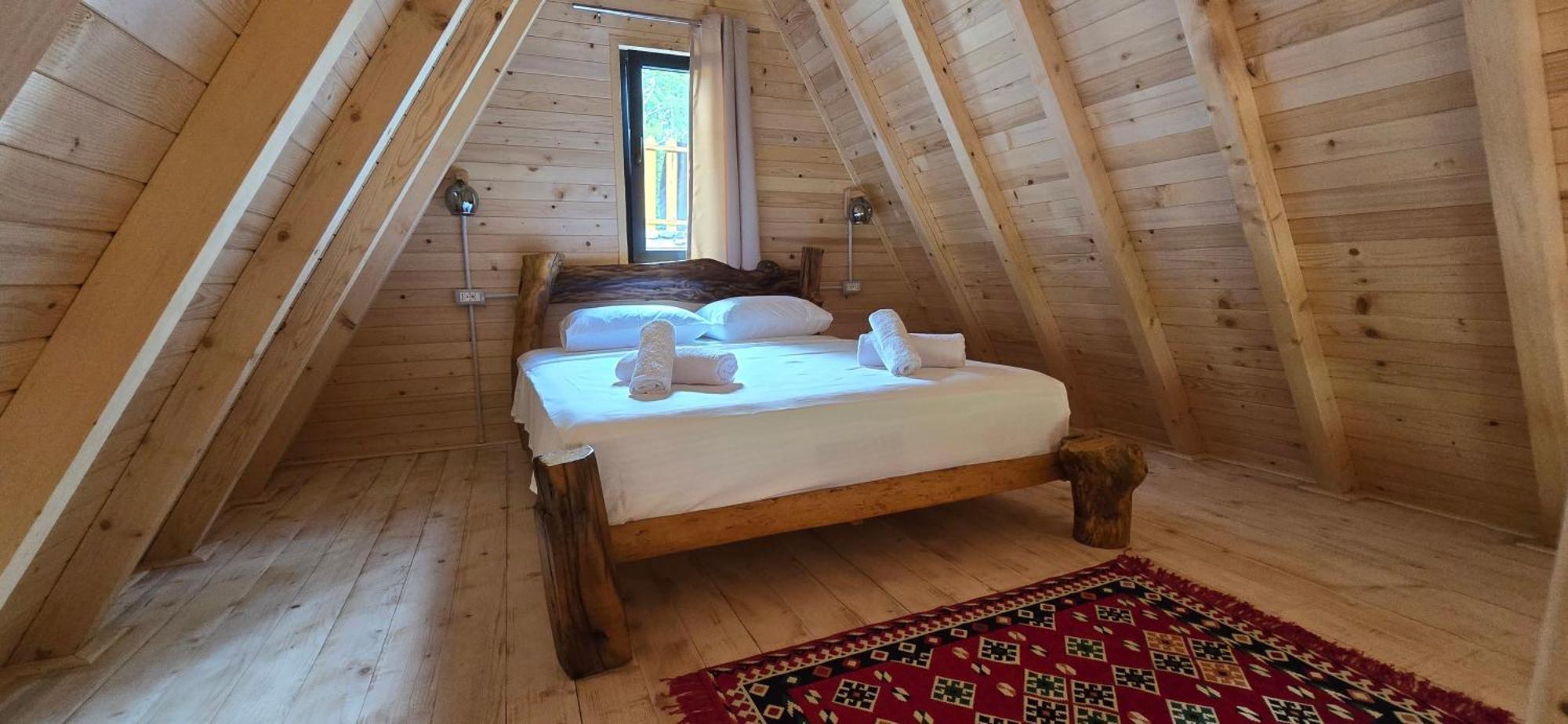Mikpritja Theth Villa Exteriör bild