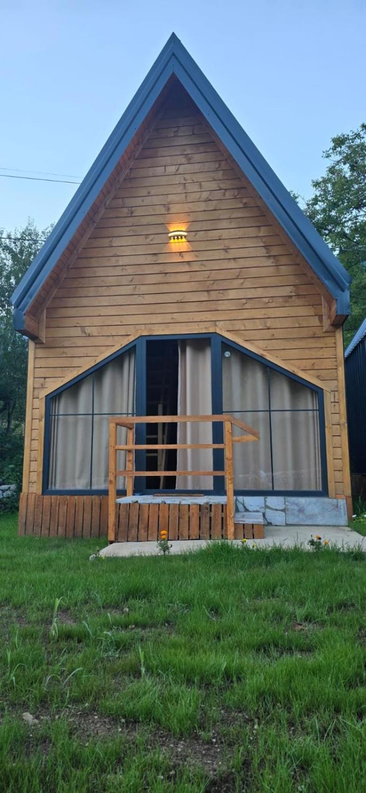Mikpritja Theth Villa Exteriör bild